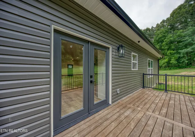 Photo 4 of Single family home for sale at 180 Huckleberry Holw, Kingston, TN 37763 | MLS# 1322394 | Listing updated on 2026-06-25