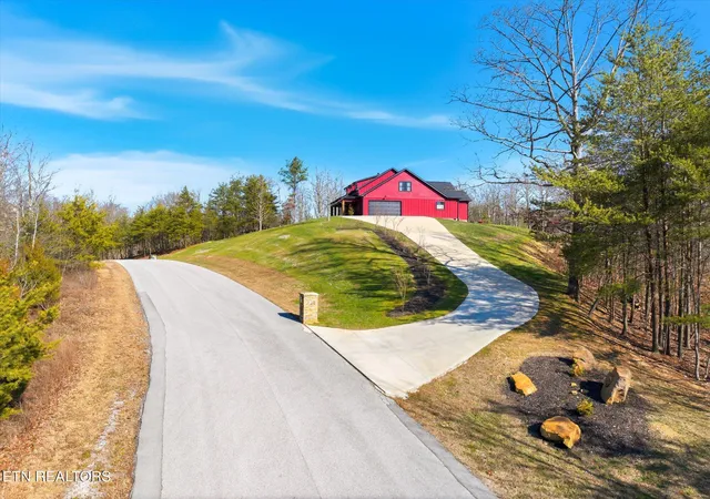 Photo 3 of Single family home for sale at 201 Reserve Point, Kingston, TN 37763 | MLS# 1326034 | Listing updated on 2026-09-03