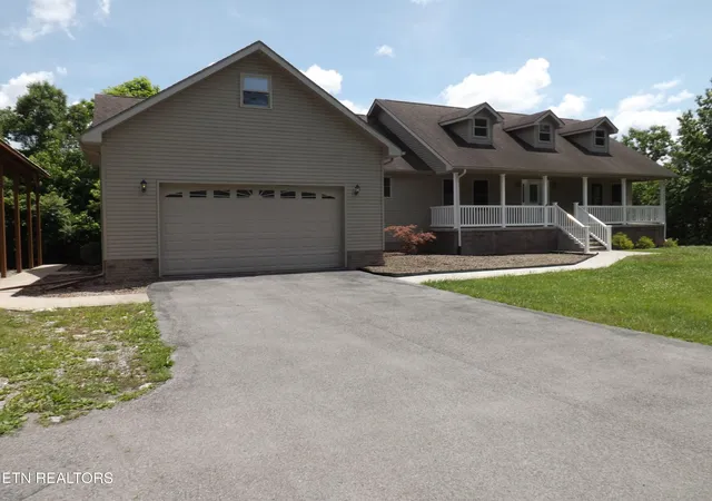 Homes for sale in Harrogate, TN | 140 Lancaster St, Harrogate, TN 37752 | MLS# 1322540