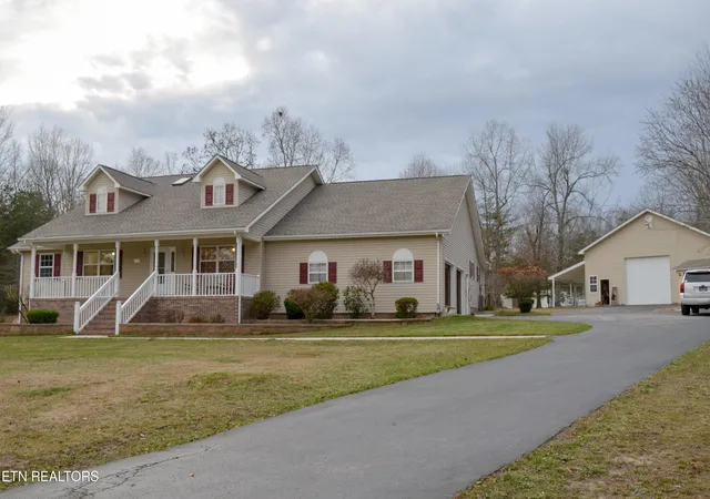 1st image of 170 Pin Oak Ln, Crossville, TN 38555 | MLS# 1322981