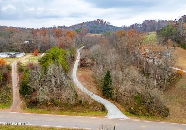 3rd image of 4231 Sweetwater Vonore Rd Rd, Sweetwater, TN 37874 | MLS# 1322938