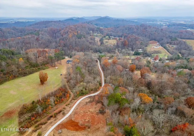 5th image of 4231 Sweetwater Vonore Rd Rd, Sweetwater, TN 37874 | MLS# 1322938