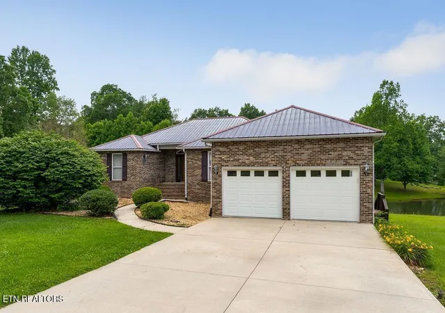 2nd image of 296 Idlewild Dr Dr, Sparta, TN 38583 | MLS# 1323851