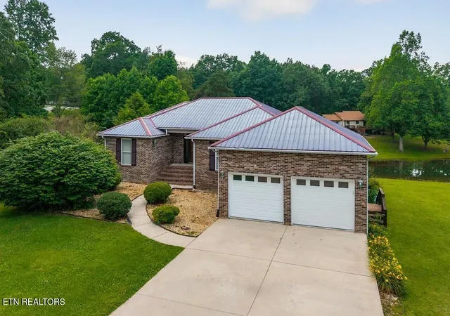 3rd image of 296 Idlewild Dr Dr, Sparta, TN 38583 | MLS# 1323851