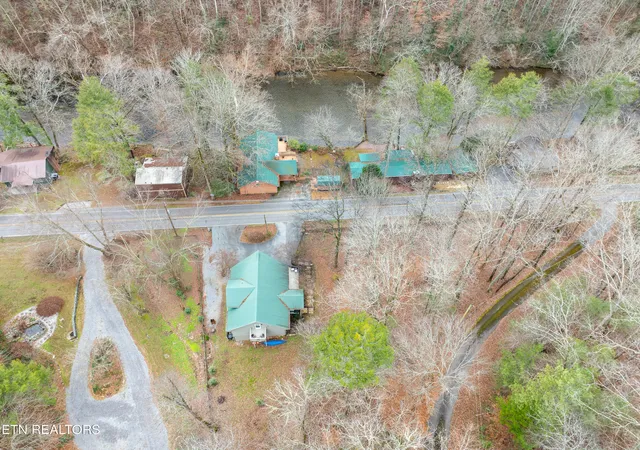 Homes for sale in Walland, TN | 6217 Old Walland Hwy, Walland, TN 37886 | MLS# 1323663