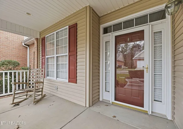 5th image of 119 Devanshire Ct, Oak Ridge, TN 37830