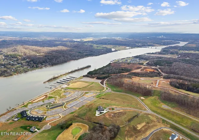 Photo 2 of Sale Pending at 135 Magnolia Hl, Loudon, TN 37774 | MLS# 1323595 | Listing updated on 2026-09-25