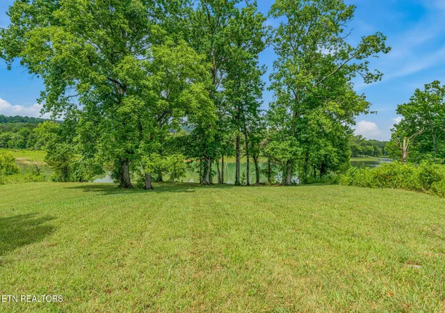 Photo 3 of Land for sale at Waterfront Knoll, Sharps Chapel, TN 37866 | MLS# 1324174 | Listing updated on 2026-07-07