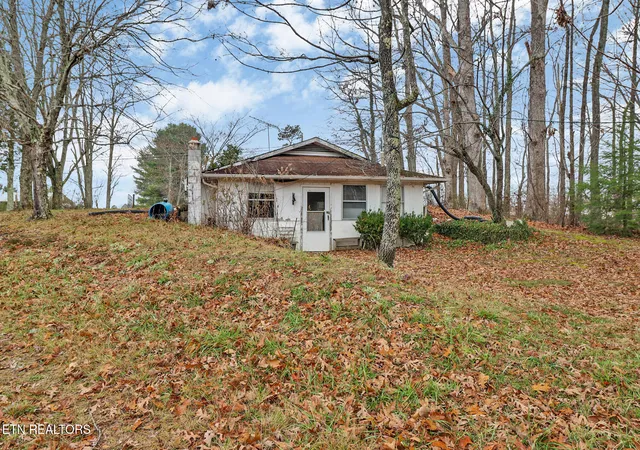 Homes for sale in Crawford, TN | 1903 Hanging Limb Hwy, Crawford, TN 38554 | MLS# 1324208
