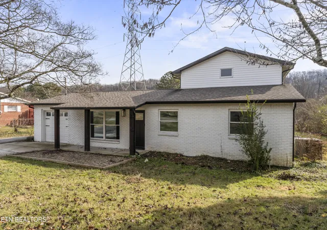 Photo 3 of Single family home for sale at 4216 Foley Dr, Knoxville, TN 37918 | MLS# 1324337 | Listing updated on 2026-06-11