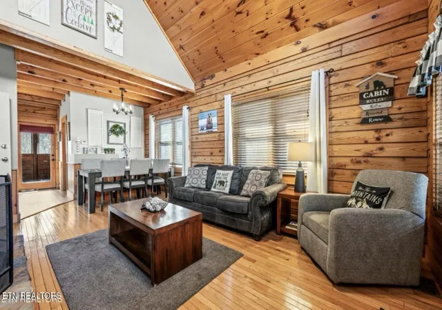 Photo 3 of Single family home for sale at 326 Big Bear Way, Pigeon Forge, TN 37863 | MLS# 1324383 | Listing updated on 2026-05-20