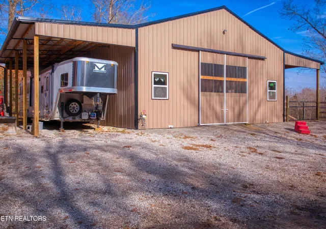 2nd image of 250 Briar Point Rd, Allardt, TN 38504 | MLS# 1324392