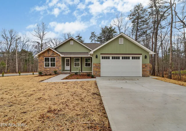 Homes for sale in Crossville, TN | 154 Adler Ln, Crossville, TN 38558 | MLS# 1324491