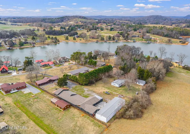 Homes for sale in Friendsville, TN | 842 Collie Cove Ct, Friendsville, TN 37737 | MLS# 1324483