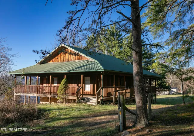 Photo 3 of Single family home for sale at 3624 Katy Hollar Rd, Sevierville, TN 37862 | MLS# 1324784 | Listing updated on 2026-09-03