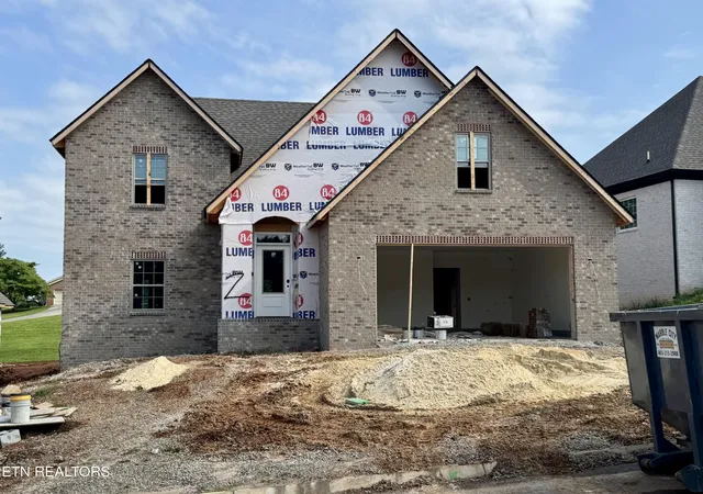 Homes for sale in Knoxville, TN | 8861 Dancing Bear Ln, Knoxville, TN 37923 | MLS# 1326466