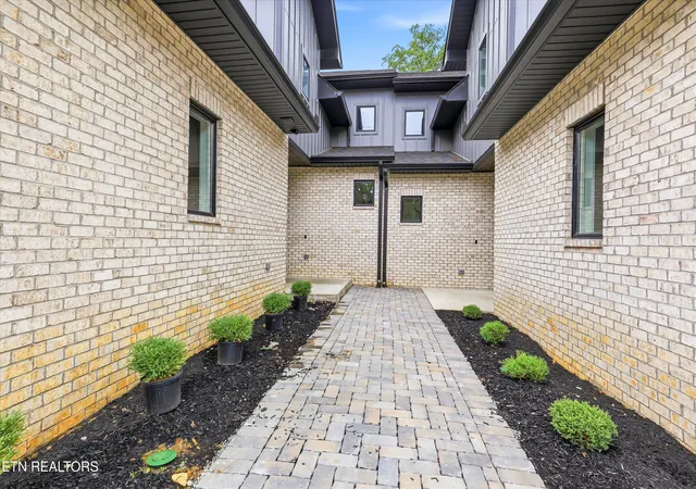3rd image of 623 October Glory, Farragut, TN 37934 | MLS# 1324883