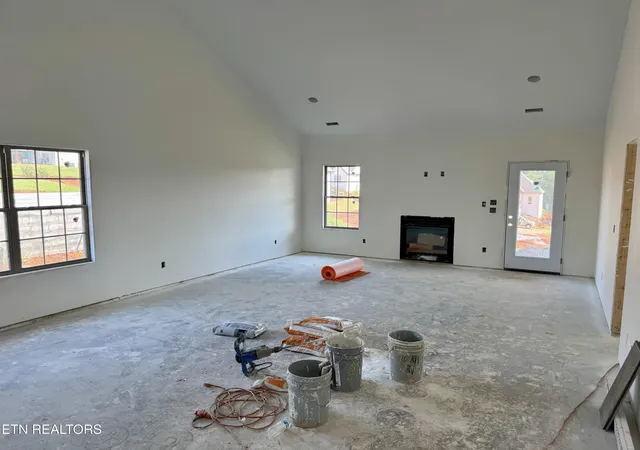 Photo 2 of Single family home for sale at 326 Rugby Manor Ln, Knoxville, TN 37923 | MLS# 1326760 | Listing updated on 2026-08-28