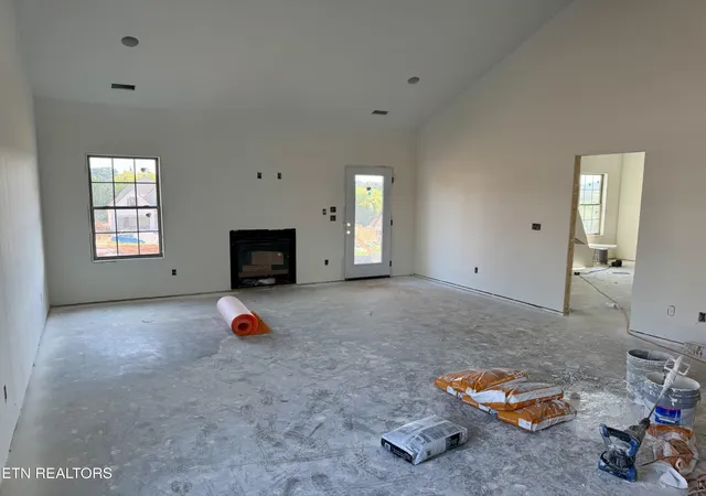 Photo 4 of Single family home for sale at 326 Rugby Manor Ln, Knoxville, TN 37923 | MLS# 1326760 | Listing updated on 2026-08-28