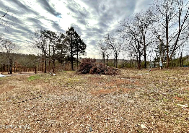 Land for sale at 110 Pinecrest Dr, Loudon, TN 37774 | MLS# 1324833