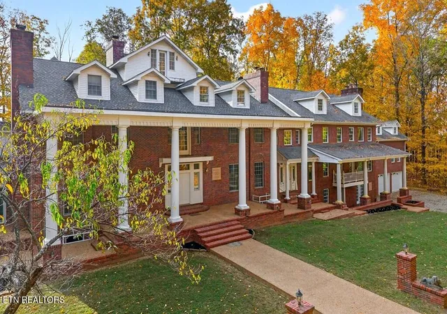 Photo 3 of Single family home for sale at 6211 Rocky Point Rd, Cookeville, TN 38506 | MLS# 1326039 | Listing updated on 2026-09-14