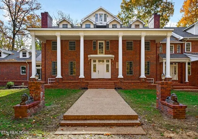 Photo 3 of Single family home for sale at 6211 Rocky Point Rd, Cookeville, TN 38506 | MLS# 1326039 | Listing updated on 2026-09-14