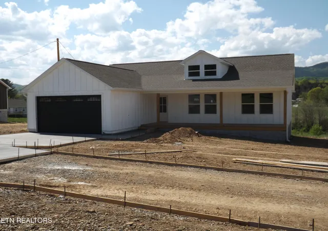 3rd image of 941 Shawanee Rd, Harrogate, TN 37752 | MLS# 1325123