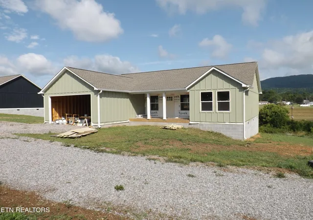 3rd image of 963 Shawanee Rd, Harrogate, TN 37752 | MLS# 1325127