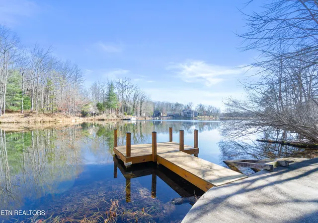 Photo 2 of Single family home for sale at 11 Londell Ct, Crossville, TN 38558 | MLS# 1325612 | Listing updated on 2026-09-10