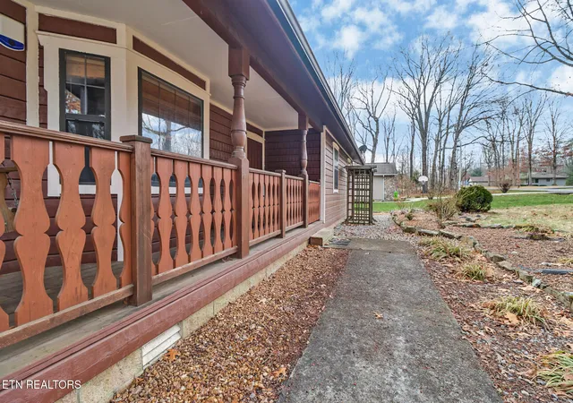 Homes for sale in Crossville, TN | 573 Mockingbird Dr, Crossville, TN 38555 | MLS# 1325547