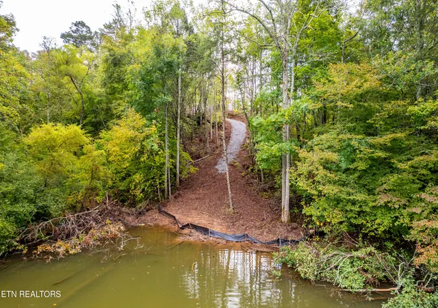 4th image of Lot 104 Pineview Ln, Vonore, TN 37885 | MLS# 1325687