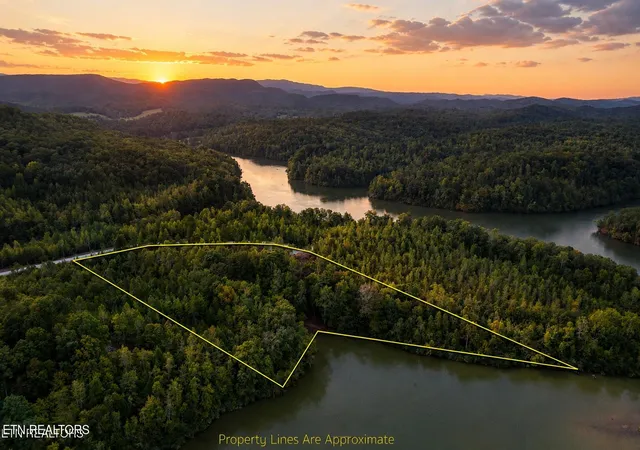 Homes for sale in Vonore, TN | Lot 104 Pineview Ln, Vonore, TN 37885 | MLS# 1325687