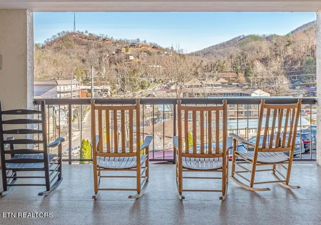 3rd image of 102 Baskins Creek Bypass #207, Gatlinburg, TN 37738 | MLS# 1325715