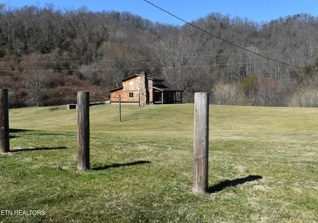 4th image of 301 Smith Dr, Harrogate, TN 37752 | MLS# 1331220