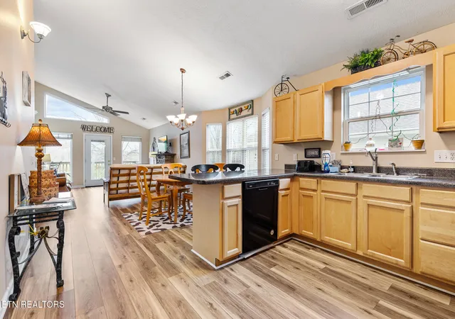Homes for sale in Pigeon Forge, TN | 522 Tanasi Tr, Pigeon Forge, TN 37863 | MLS# 1326690