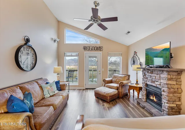 Homes for sale in Pigeon Forge, TN | 522 Tanasi Tr, Pigeon Forge, TN 37863 | MLS# 1326690
