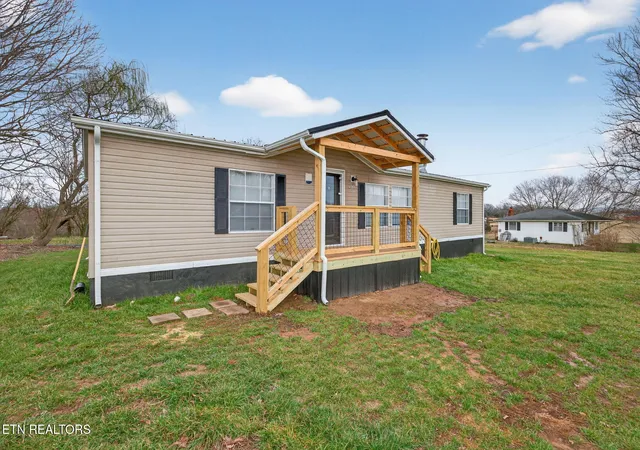 Homes for sale in Sparta, TN | 4266 Burgess Falls Rd, Sparta, TN 38583 | MLS# 1326233