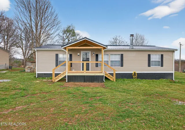 Homes for sale in Sparta, TN | 4266 Burgess Falls Rd, Sparta, TN 38583 | MLS# 1326233