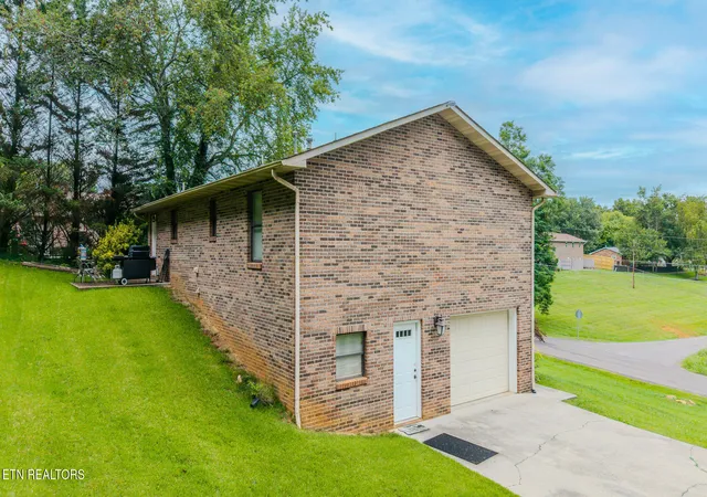 2nd image of 294 Cherokee Tr, Seymour, TN 37865 | MLS# 1325812