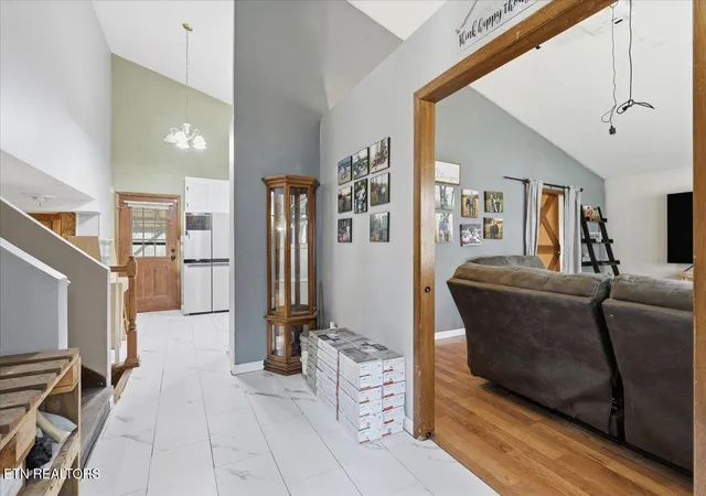 Photo 3 of Sale Pending at 129 Greystone Dr, Oak Ridge, TN 37830 | MLS# 1325873 | Listing updated on 2026-03-10