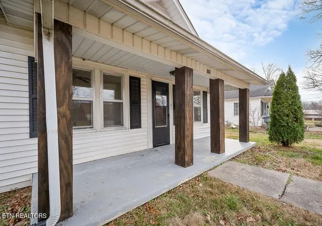 Homes for sale in Cookeville, TN | 152 Hill Ave, Cookeville, TN 38501 | MLS# 1328360