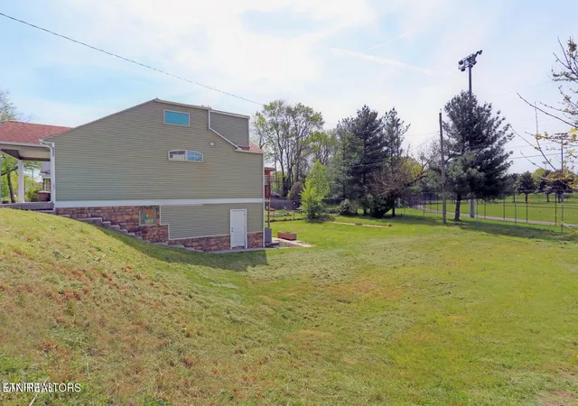 Photo 3 of Land for sale at 1706 Woodbine Ave, Knoxville, TN 37917 | MLS# 1325952 | Listing updated on 2026-05-10