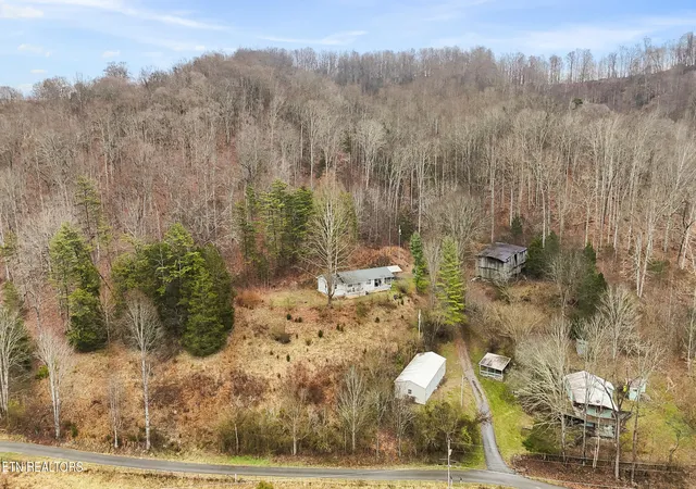 2nd image of 370 Vannoy Rd, Tazewell, TN 37879 | MLS# 1326060