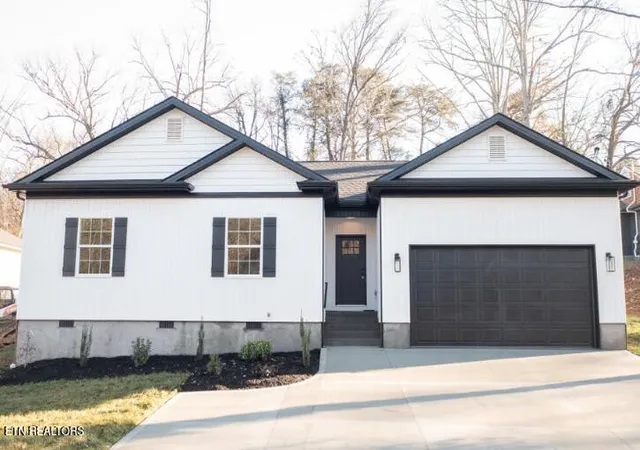 Photo 1 of Single family home for sale at 5714 Zurich Way, Knoxville, TN 37918 | MLS# 1326062 | Listing updated on 2026-05-14