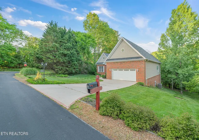 Homes for sale in Loudon, TN | 201 Tecumseh Way Way, Loudon, TN 37774 | MLS# 1326193