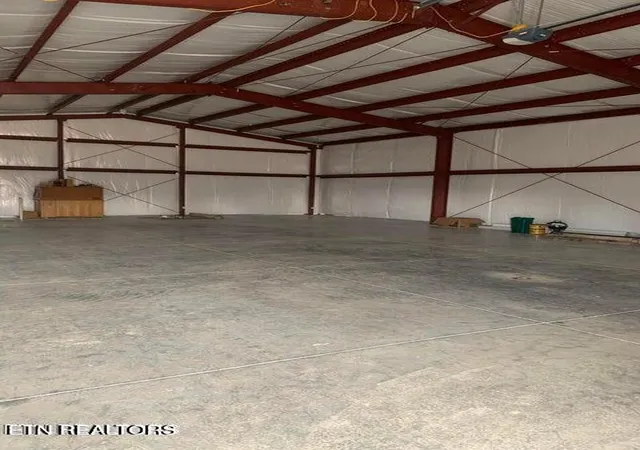 Photo 3 of Single family home for sale at 309 Elizabeth Russell Rd, Speedwell, TN 37870 | MLS# 1326650 | Listing updated on 2026-01-16