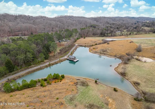 Homes for sale in Kingston, TN | 205 Reserve Pt, Kingston, TN 37763 | MLS# 1326520