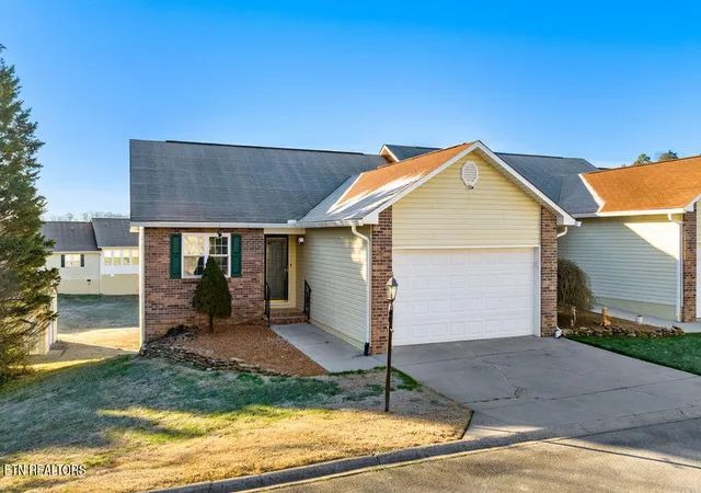 Homes for sale in Lenoir City, TN | 116 Hightower Ln, Lenoir City, TN 37771 | MLS# 1326361