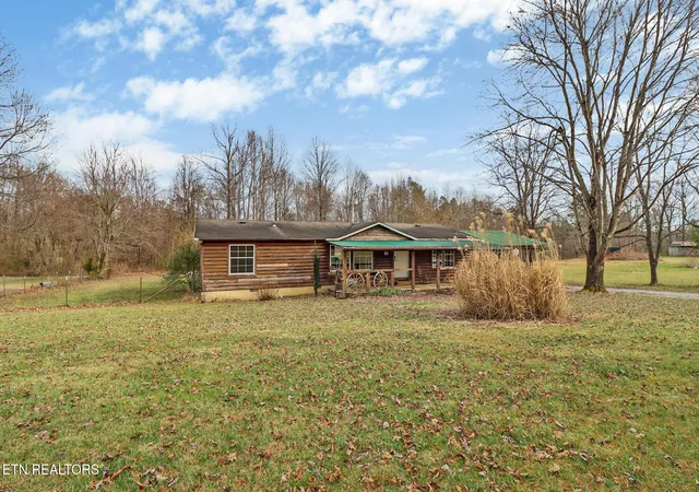 Homes for sale in Jamestown, TN | 315 Wheeler Ln, Jamestown, TN 38556 | MLS# 1326371