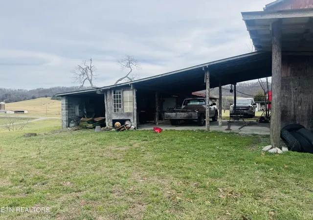 Homes for sale in Andersonville, TN | 4261 Andersonville Hwy, Andersonville, TN 37705 | MLS# 1326416